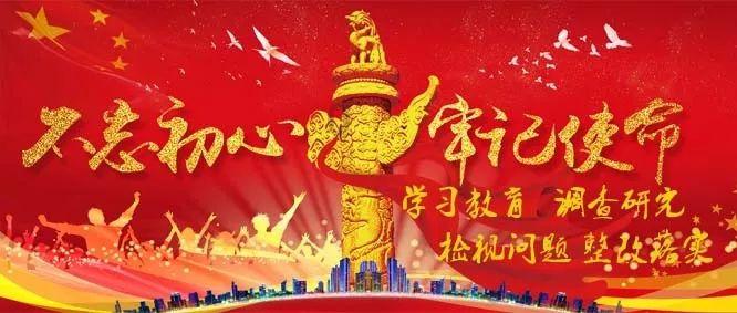 1947年，陕西临潼，一个老农笑容可掬的和木匠，讨价还价